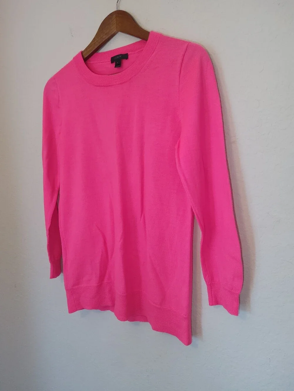J. Crew Merino Wool Sweater Womens Sz Medium Hot Pink Barbiecore Preppy Luxury